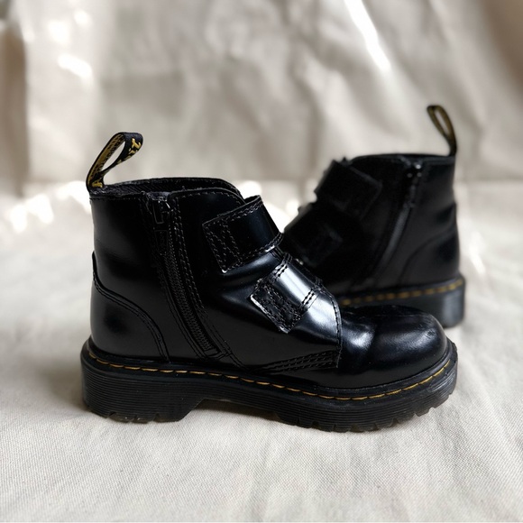 Dr. Martens Junior Devon Bex Black Leather Ankle Boots - Picture 7 of 7